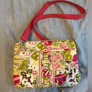 Vera Bradley Portfolio Hard Case for iPad / Laptop Vintage Make Me Blush 2010
